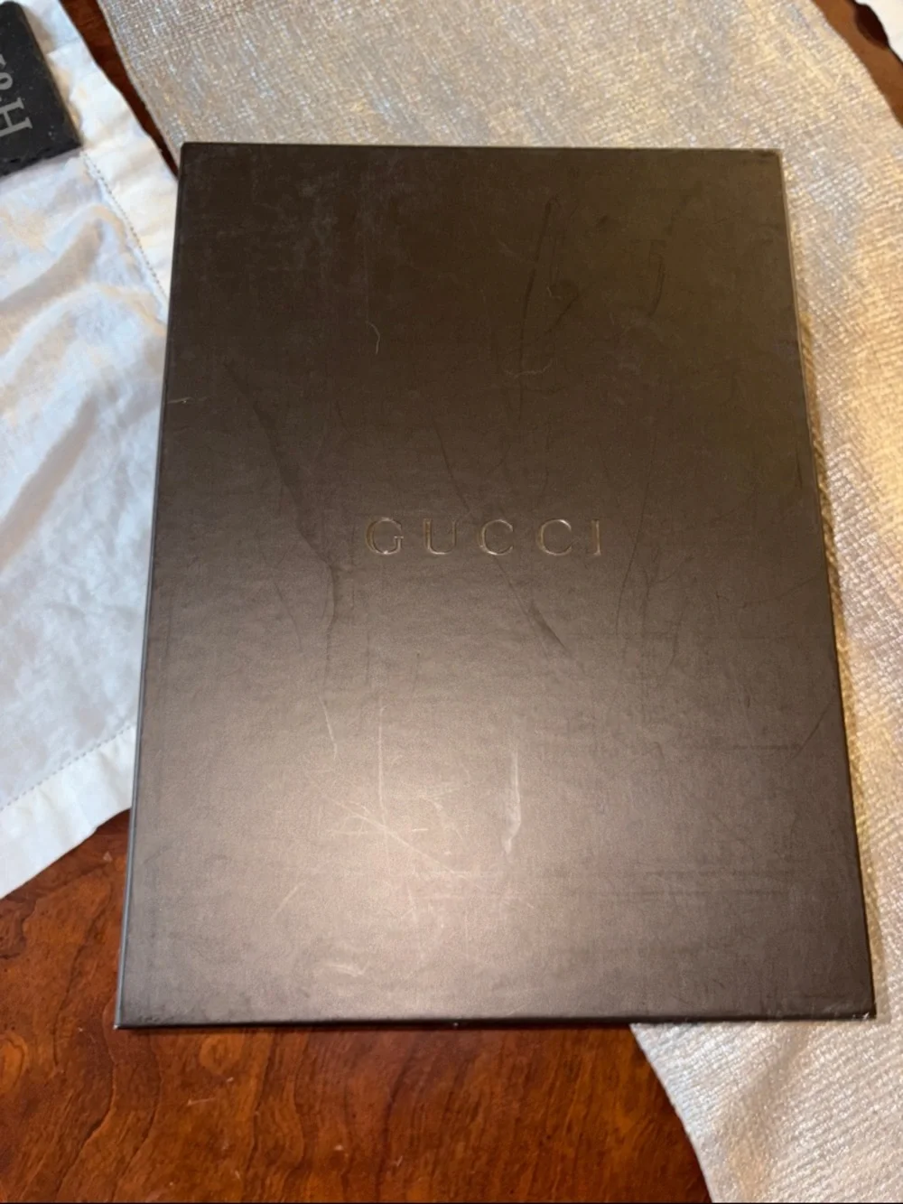 Gucci Black Patent Leather Pointed Lace-Up Heels - Picture 7 of 8